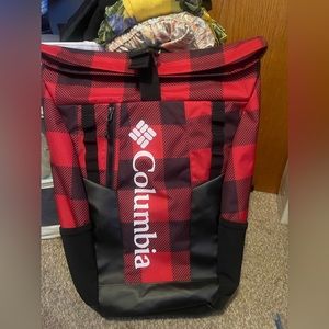 NWT Columbia rollup top  Convey 25 L daypack